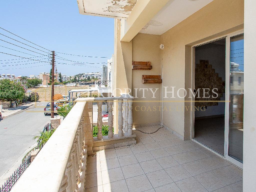 Two‑Bedroom Apartment for Sale in Paphos – Tomb of the Kings