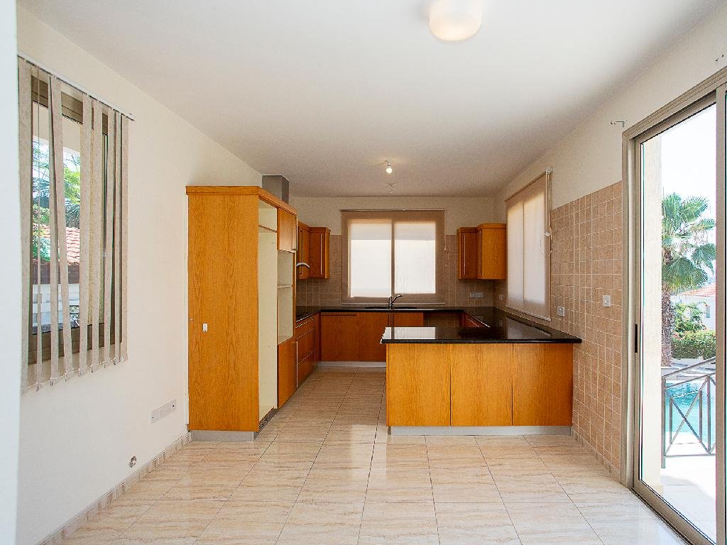 Three‑Bedroom Villa in Pegeia