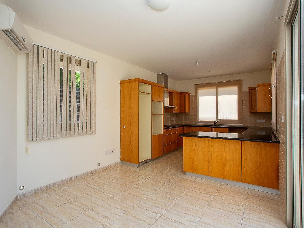 Three‑Bedroom Villa in Pegeia