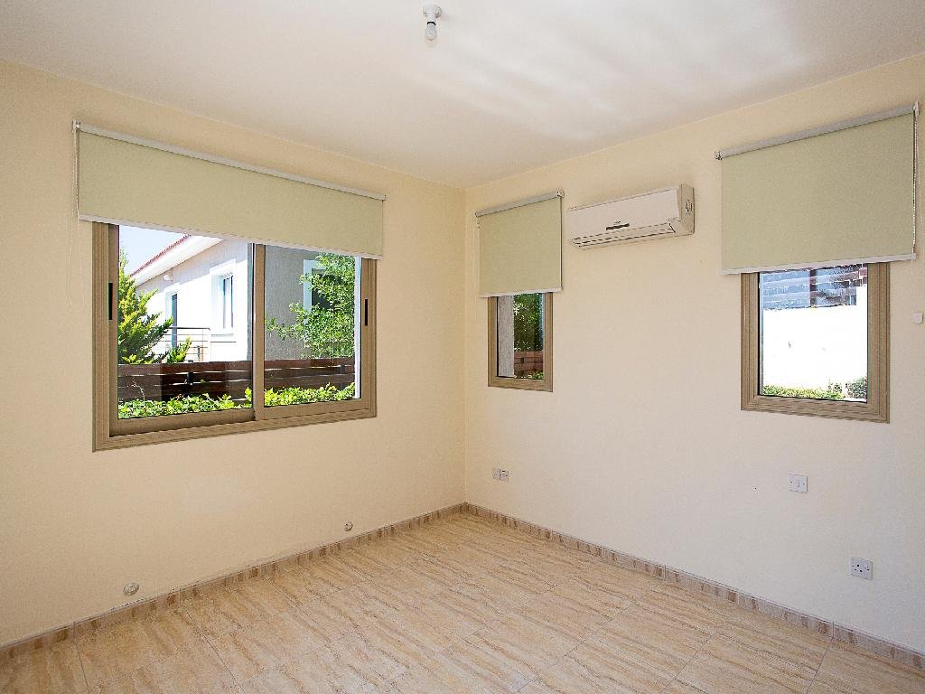 Three‑Bedroom Villa in Pegeia