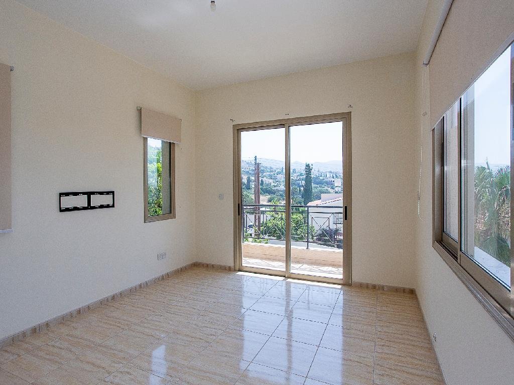 Three‑Bedroom Villa in Pegeia