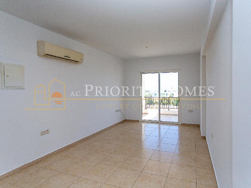 Two-Bed Two Bathroom Apartment in Konia, Paphos