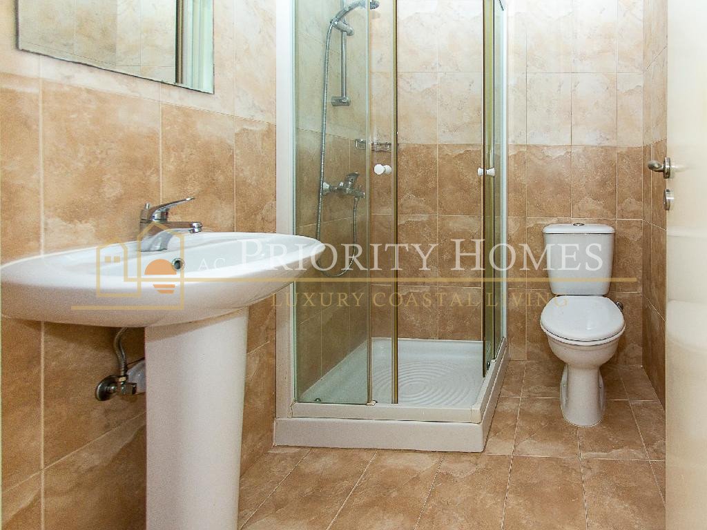 Two-Bed Two Bathroom Apartment in Konia, Paphos