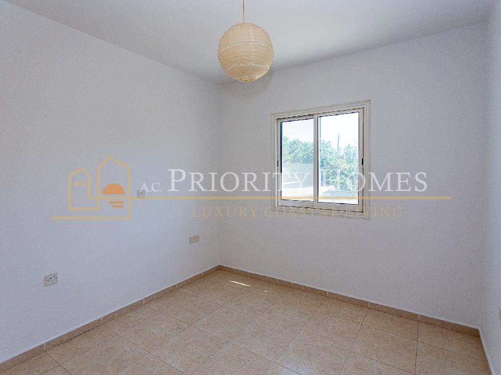 Two-Bed Two Bathroom Apartment in Konia, Paphos