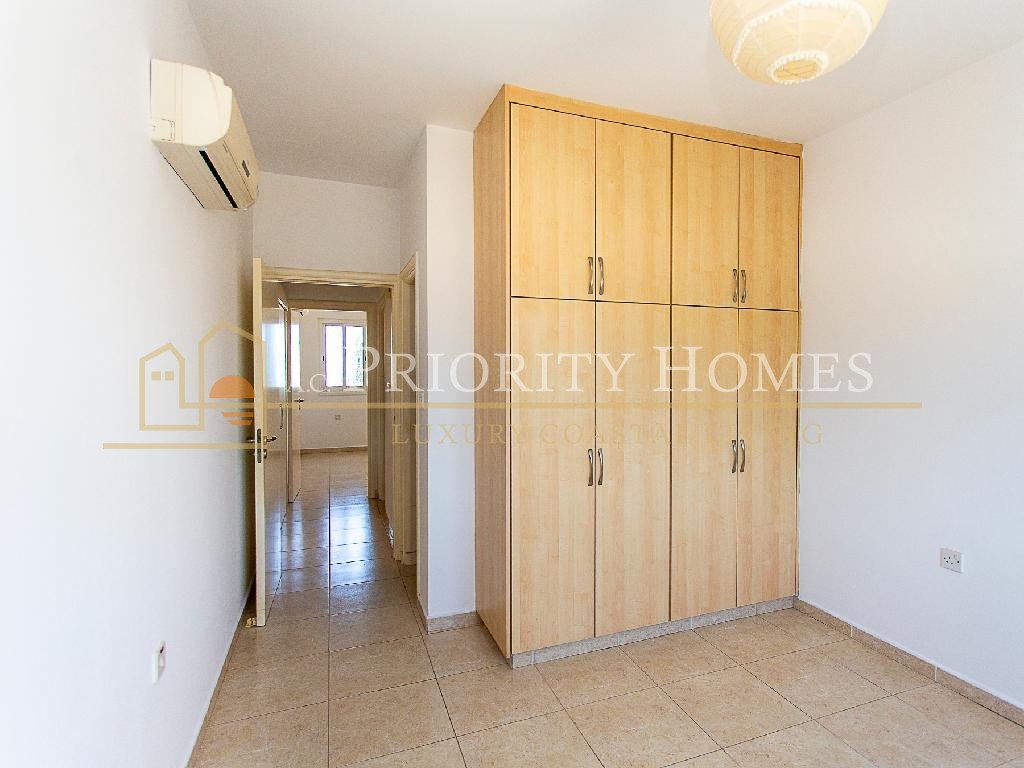 Two-Bed Two Bathroom Apartment in Konia, Paphos