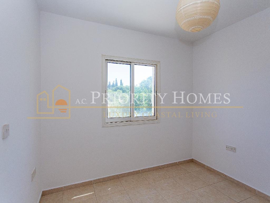 Two-Bed Two Bathroom Apartment in Konia, Paphos
