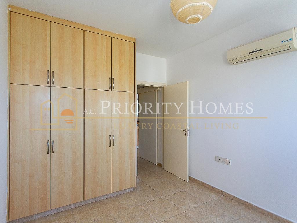 Two-Bed Two Bathroom Apartment in Konia, Paphos