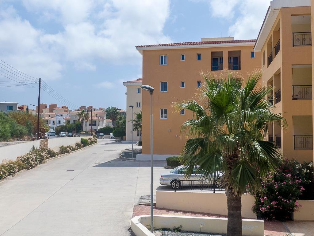 Two‑Bedroom Town House in Chloraka