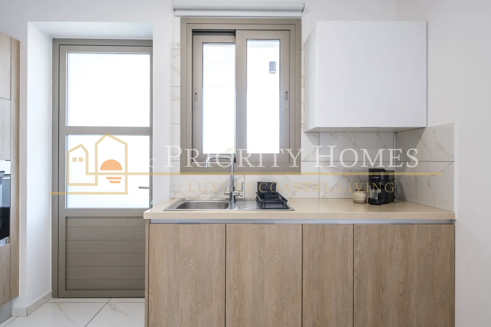 Modern Two Bedroom Apartment in Universal