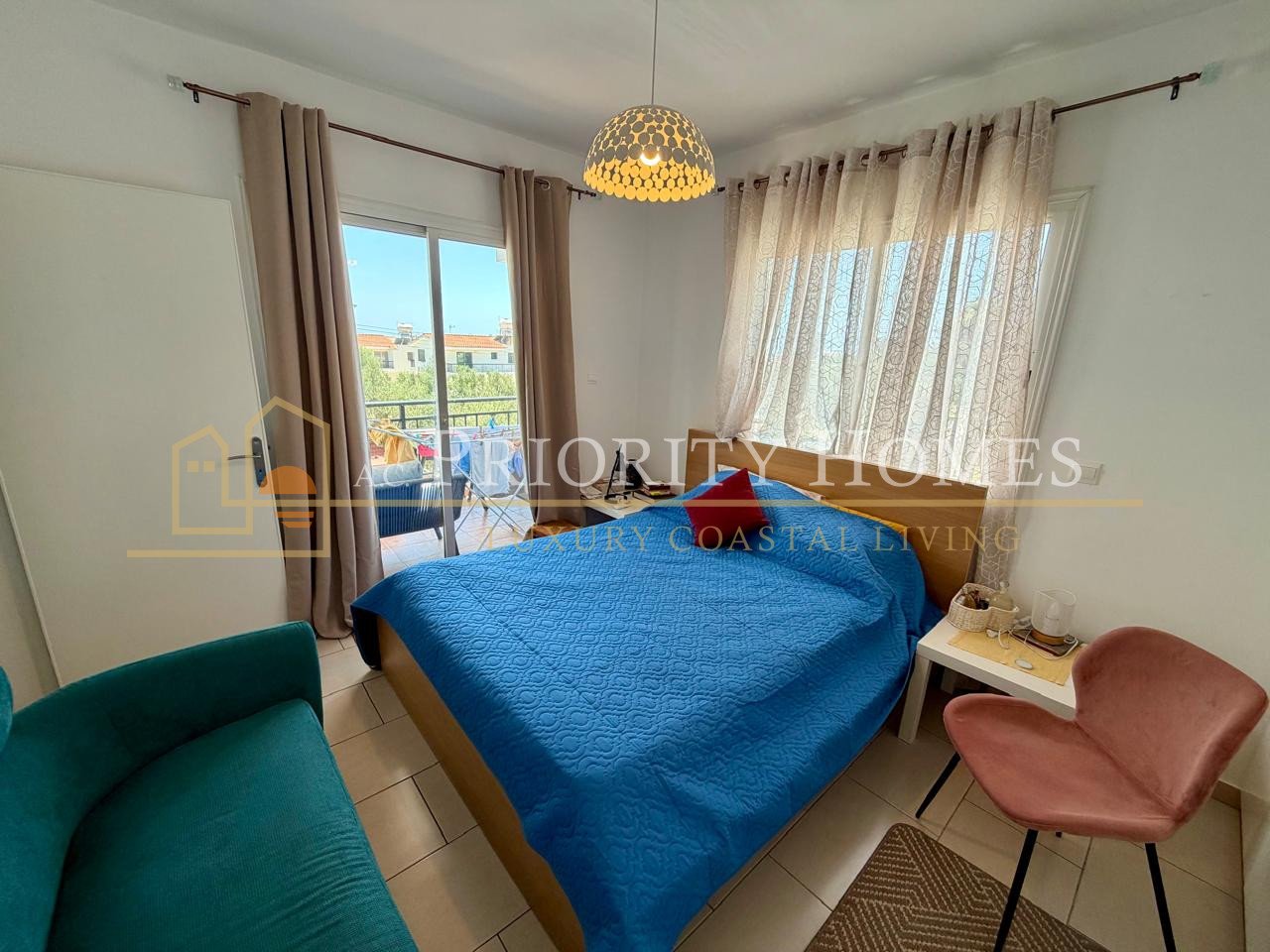 Spacious One-Bedroom Apartment with Sea Views in Tomb of the Kings