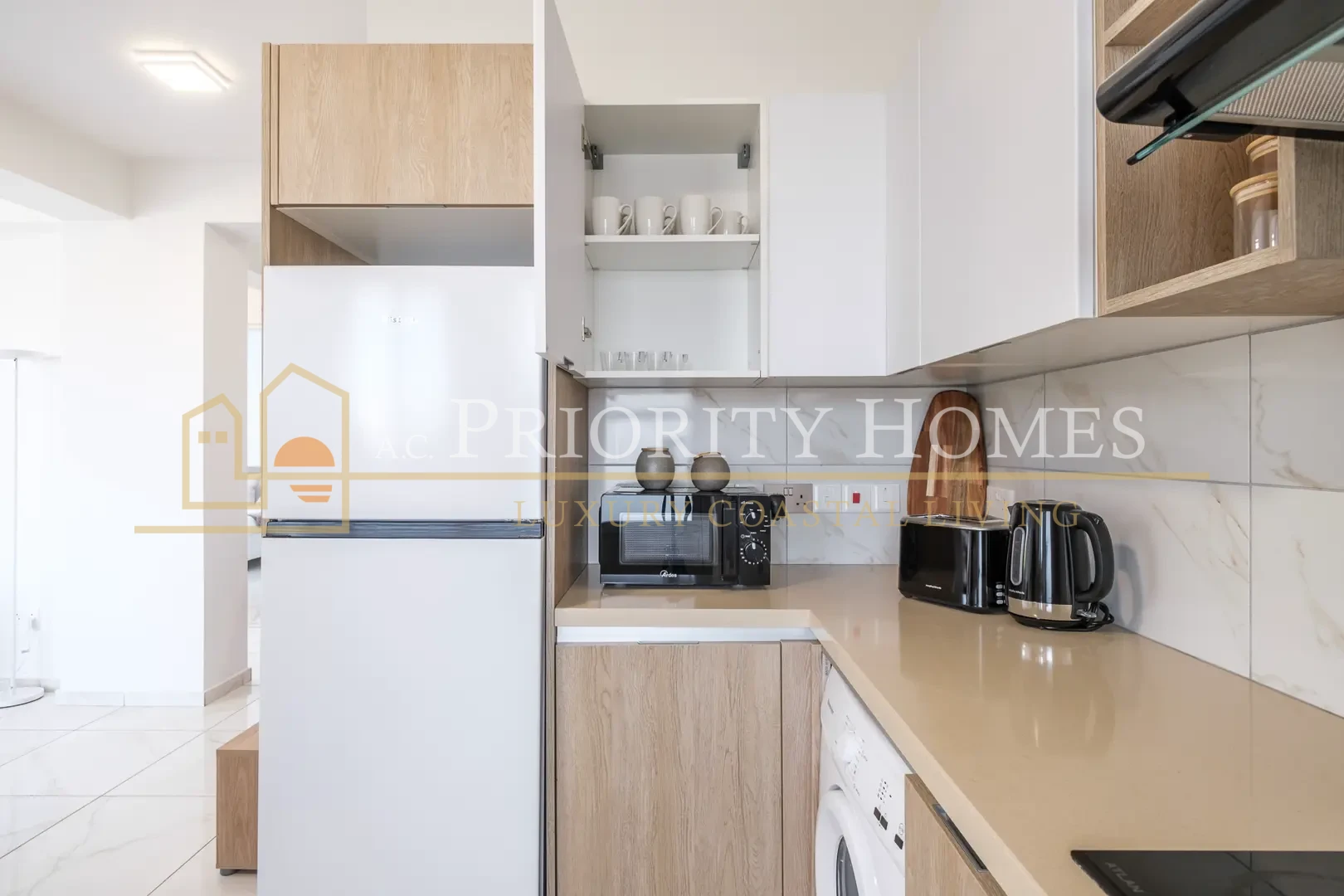 Modern Two Bedroom Apartment in Universal