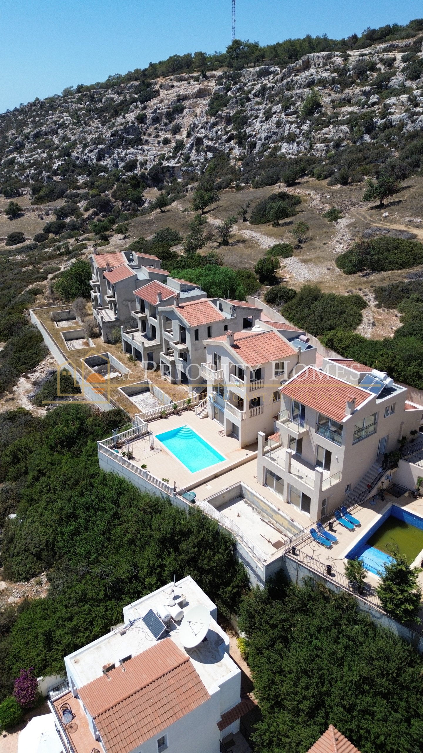 Five-Bedroom Villas with Panoramic Sea Views in Pegeia