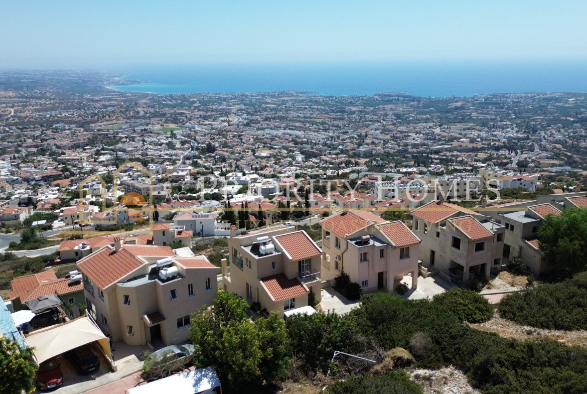 Five-Bedroom Villas with Panoramic Sea Views in Pegeia