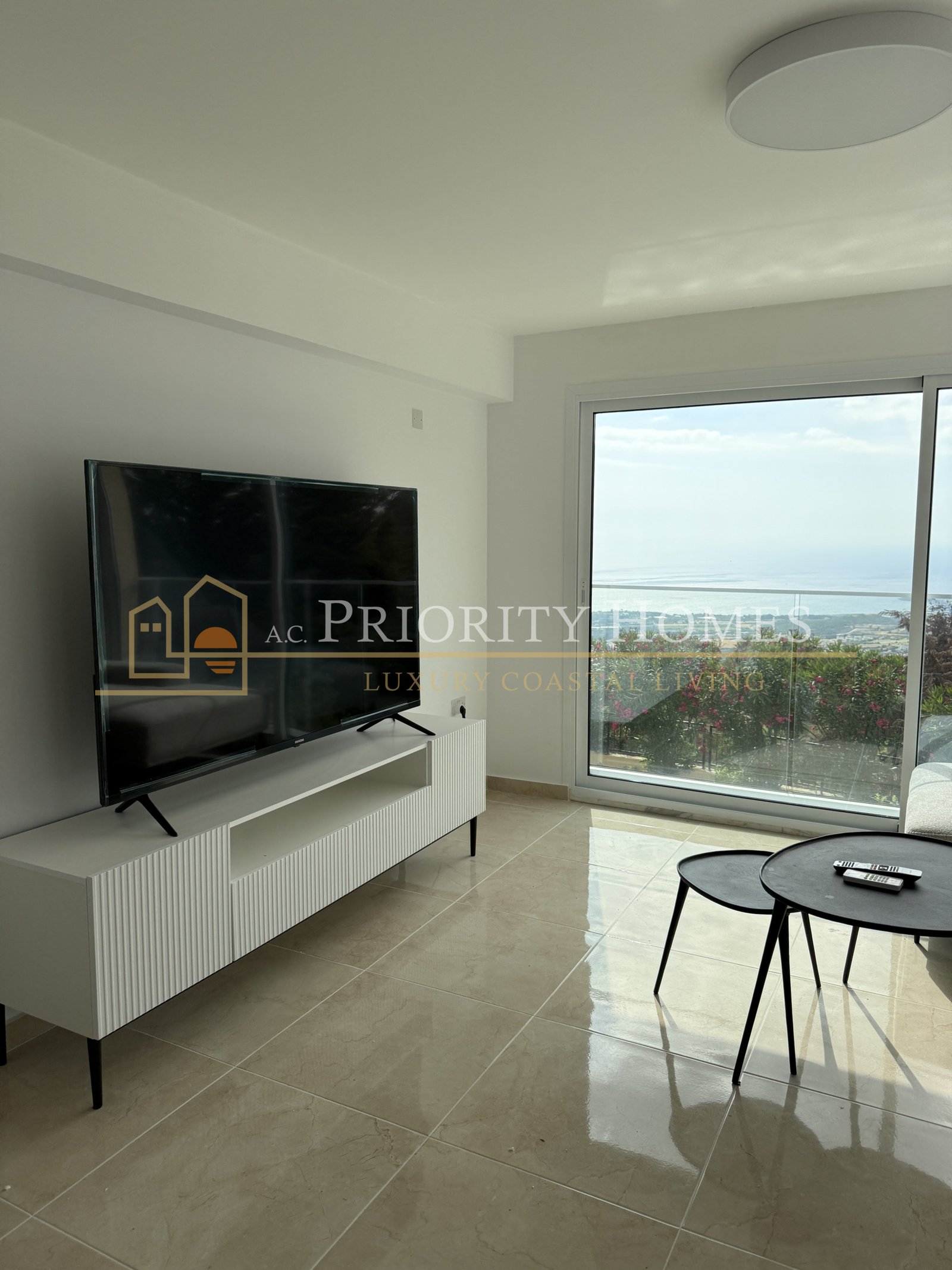 Luxury Five-Bedroom Villa with Sea Views in Tala, Paphos