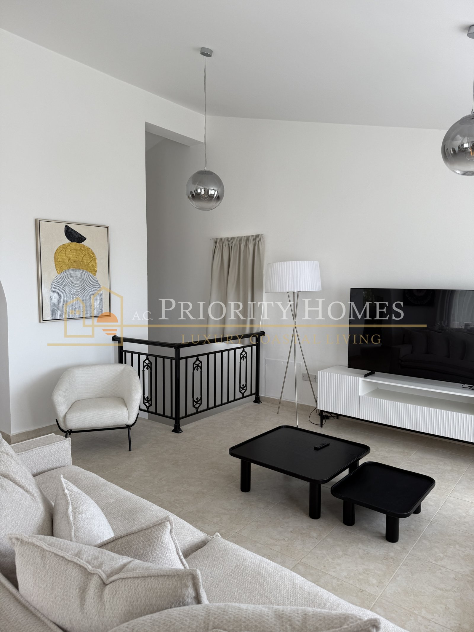 Luxury Five-Bedroom Villa with Sea Views in Tala, Paphos