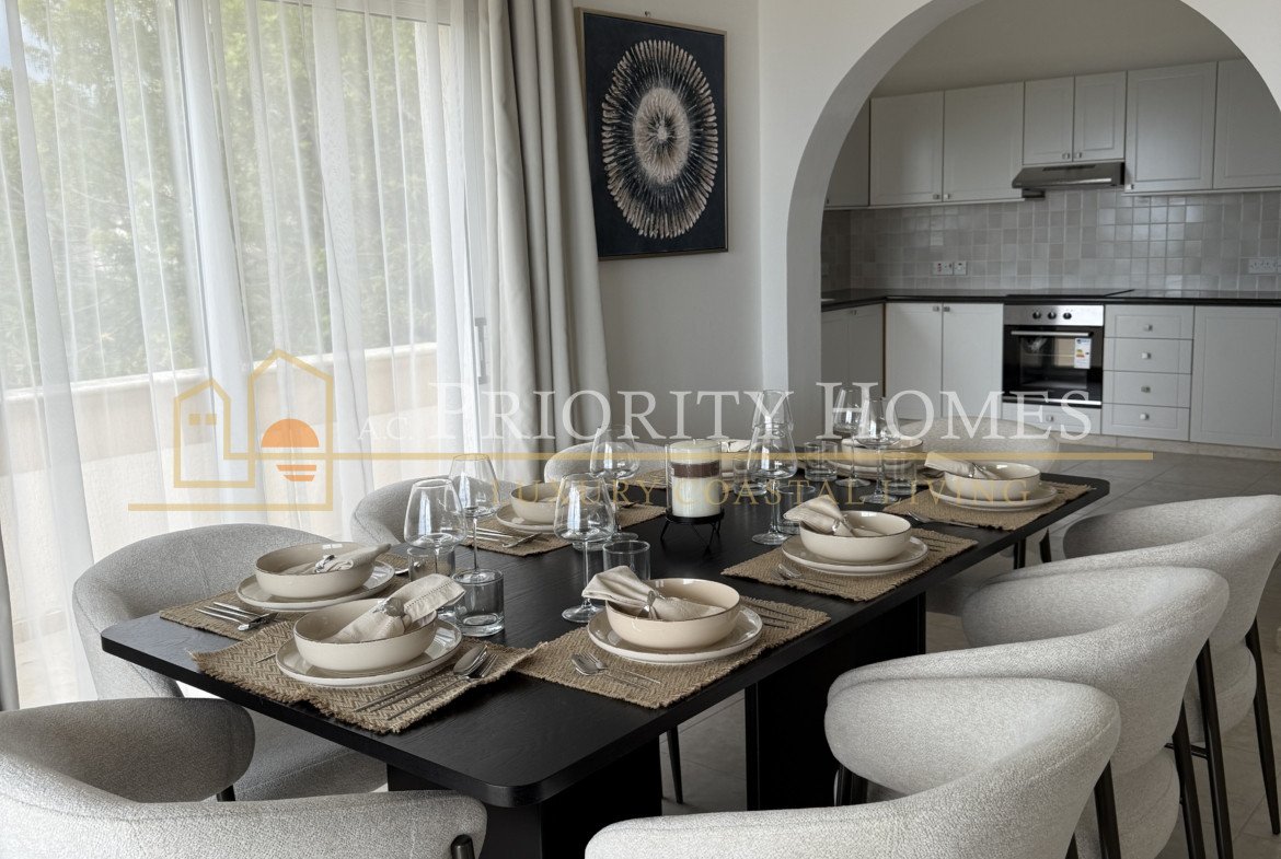 Luxury Five-Bedroom Villa with Sea Views in Tala, Paphos