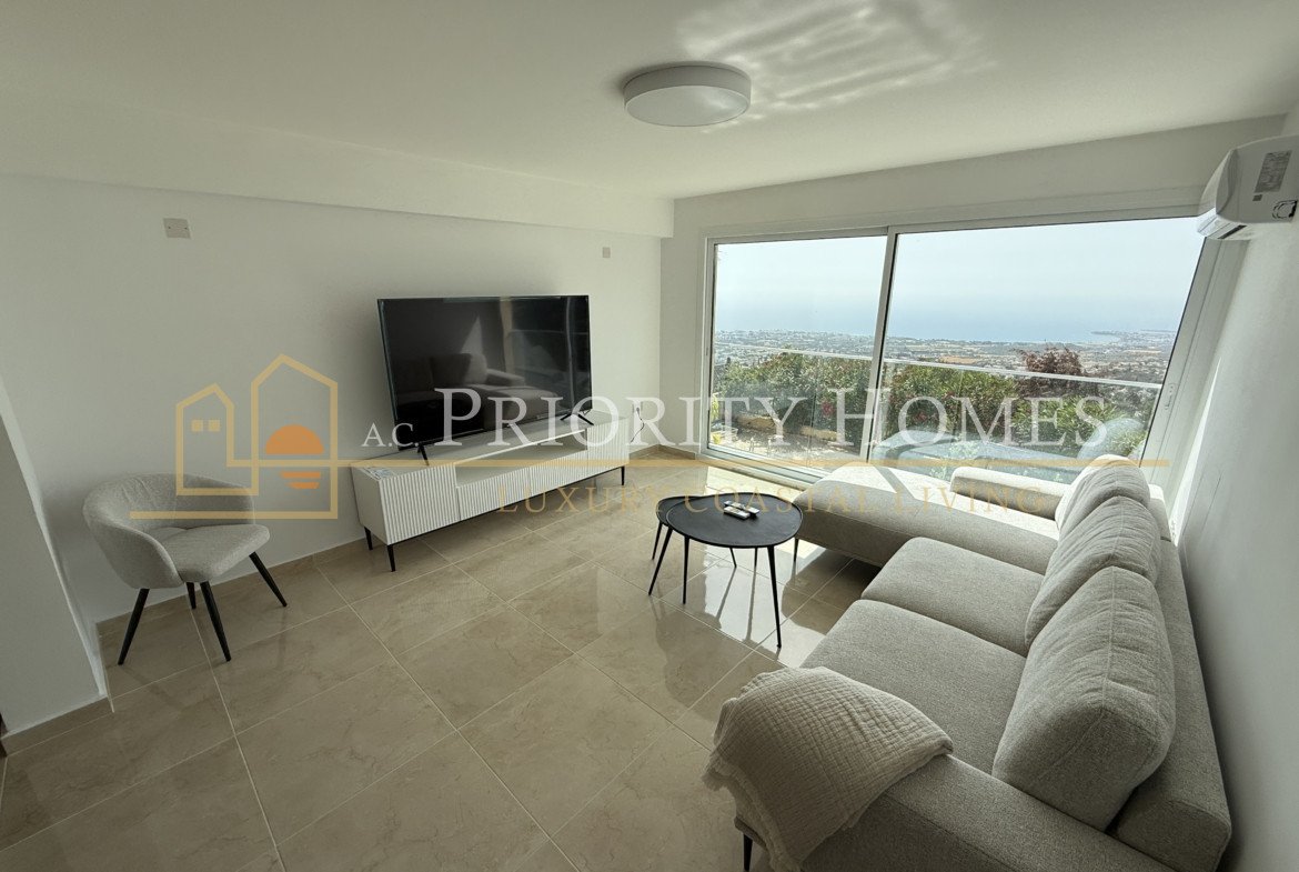 Luxury Five-Bedroom Villa with Sea Views in Tala, Paphos