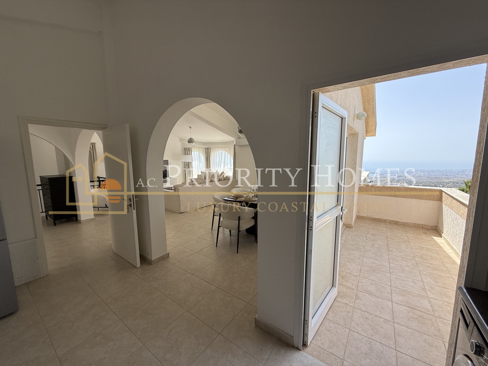 Luxury Five-Bedroom Villa with Sea Views in Tala, Paphos
