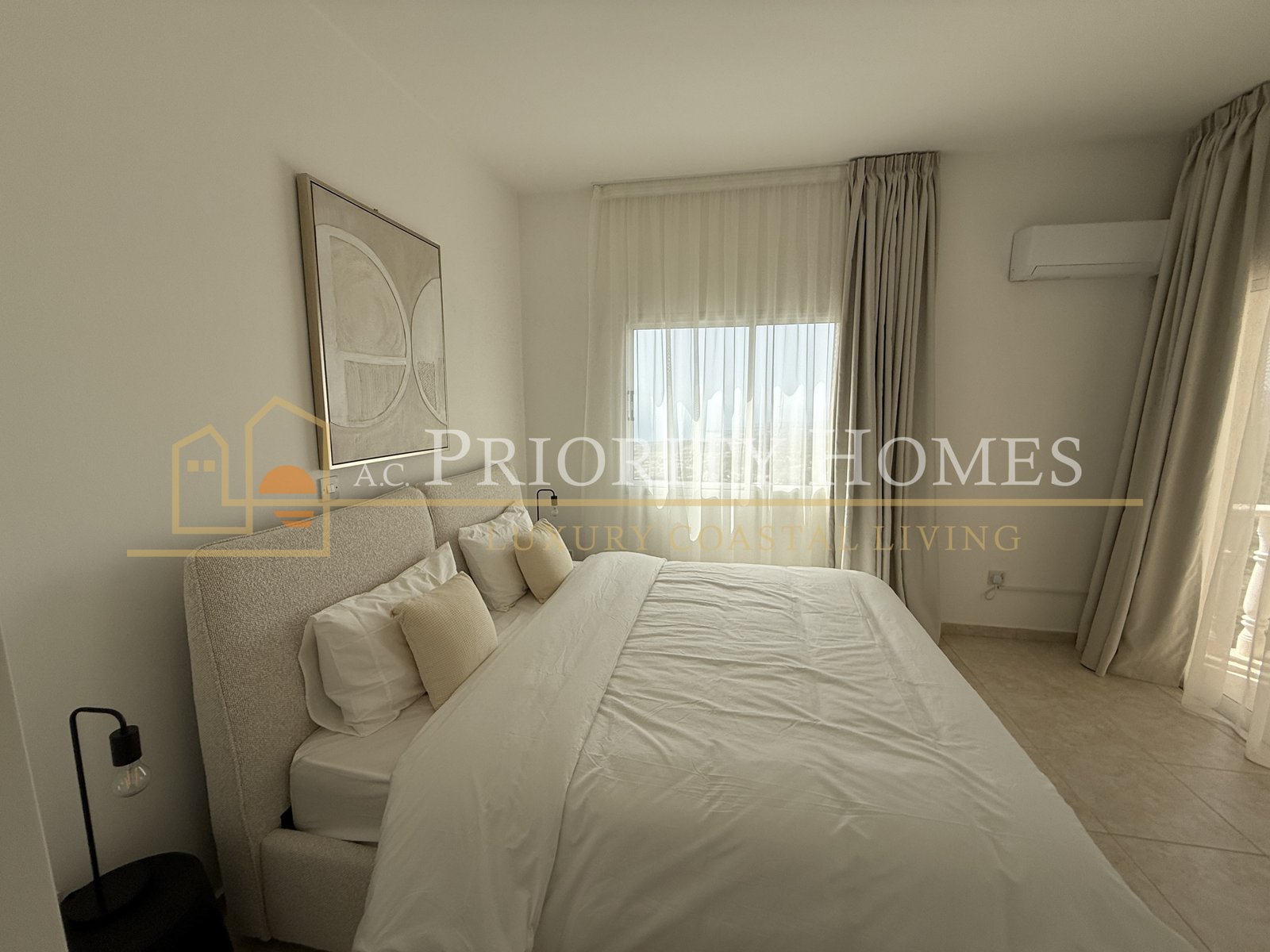 Luxury Five-Bedroom Villa with Sea Views in Tala, Paphos