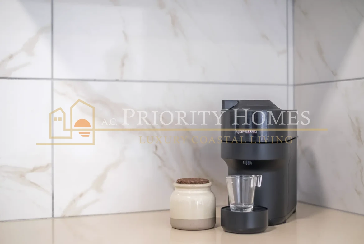 Modern Two Bedroom Apartment in Universal