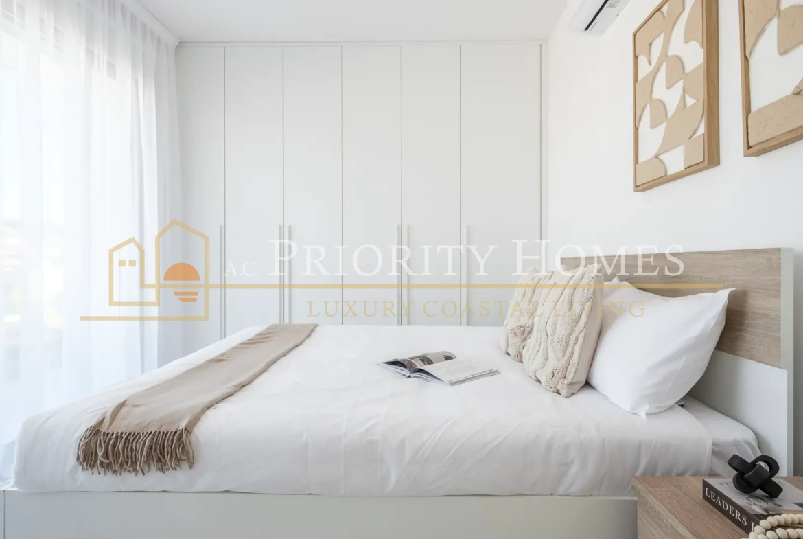Stylish Fully Furnished One-Bedroom Apartment in Universal