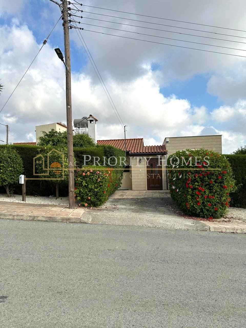 Three-Bedroom Bungalow in Quiet Tala Cul-de-Sac