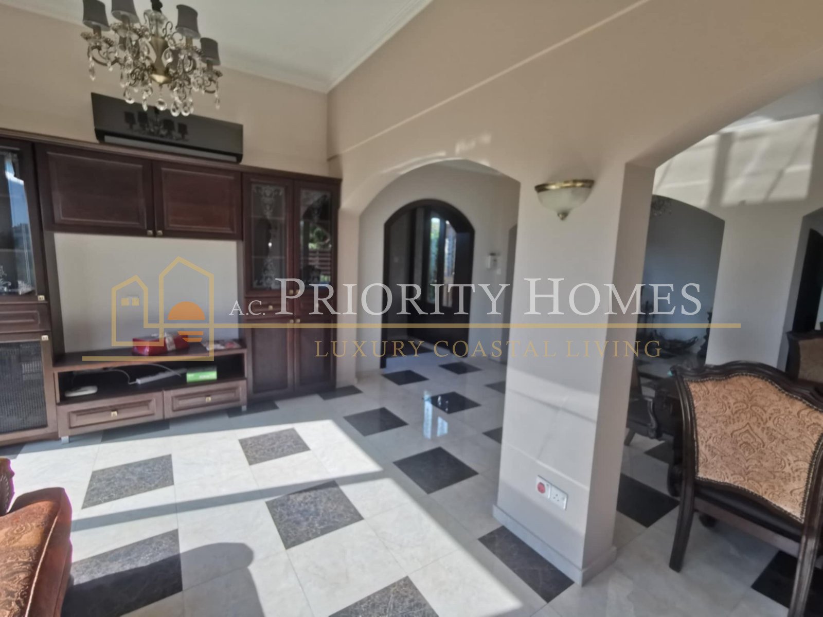 Three-Bedroom Bungalow in Quiet Tala Cul-de-Sac
