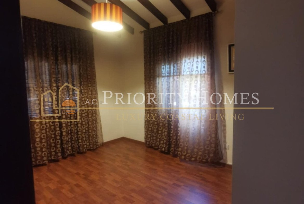 Three-Bedroom Bungalow in Quiet Tala Cul-de-Sac