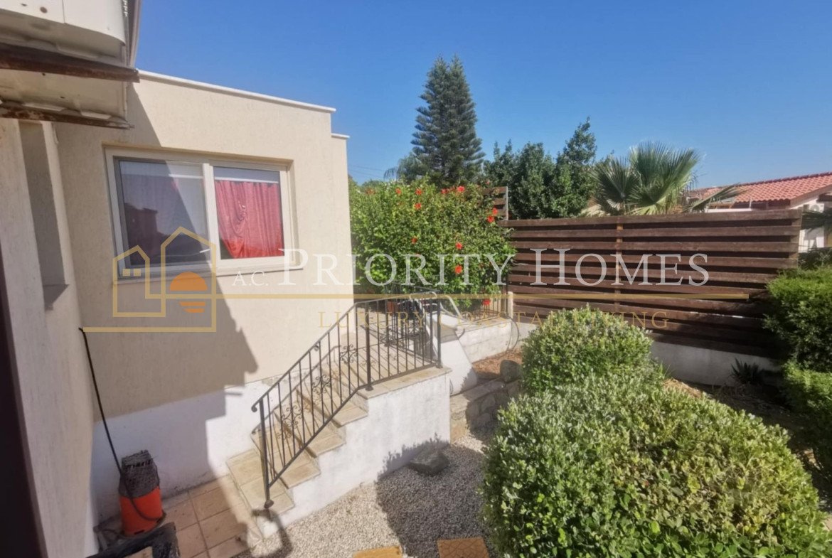 Three-Bedroom Bungalow in Quiet Tala Cul-de-Sac