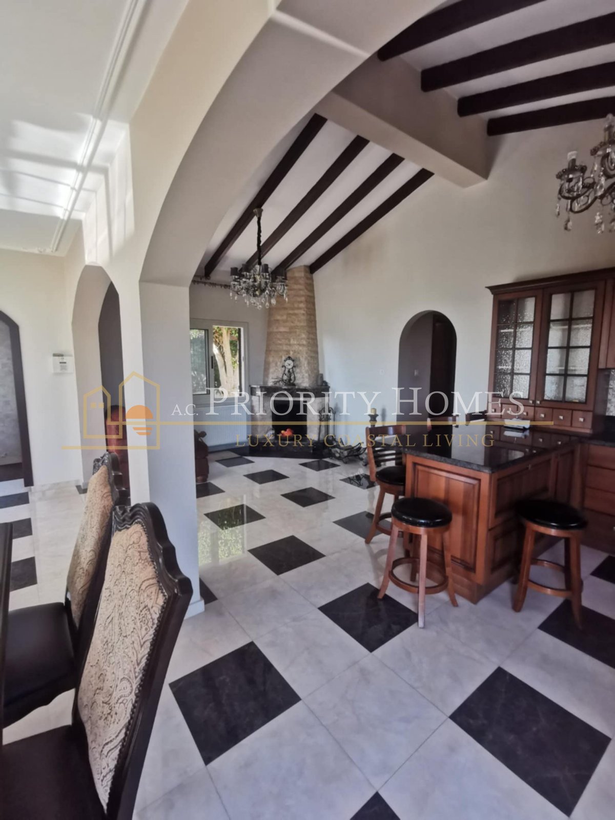 Three-Bedroom Bungalow in Quiet Tala Cul-de-Sac