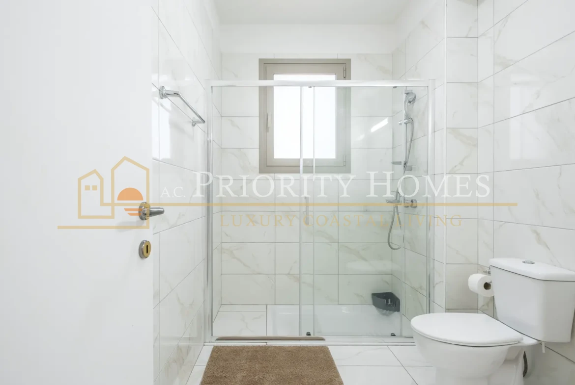 Stylish Fully Furnished One-Bedroom Apartment in Universal
