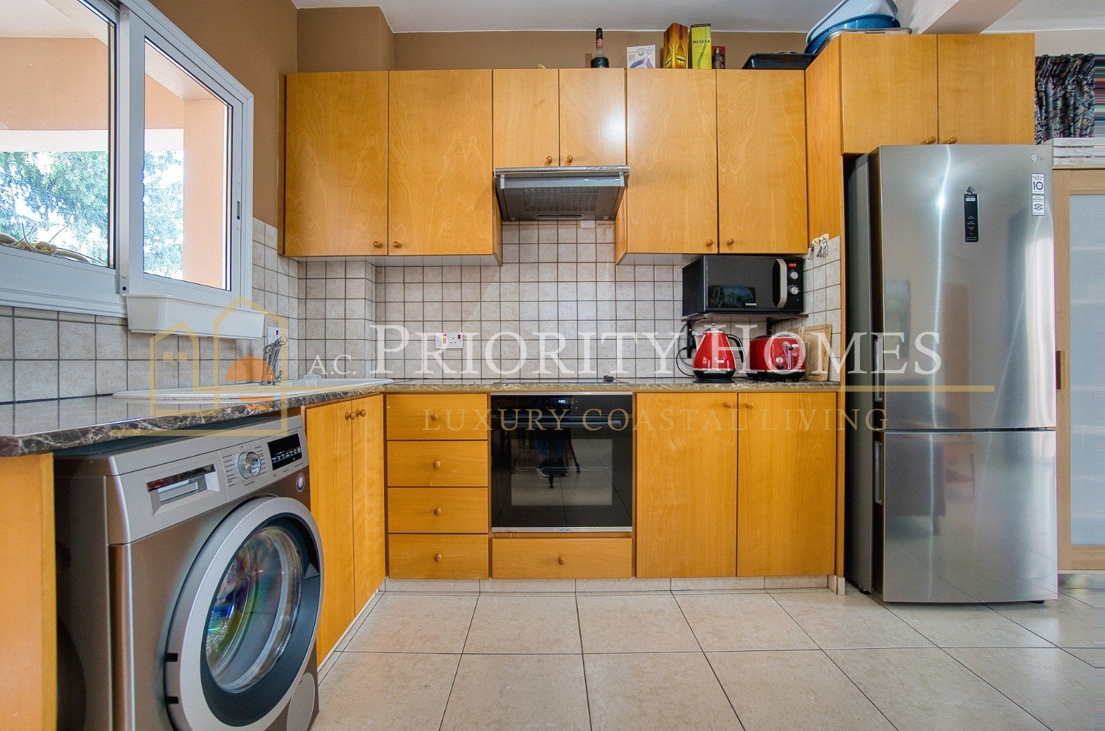 Two-Bedroom Penthouse Apartment in the Heart of Universal