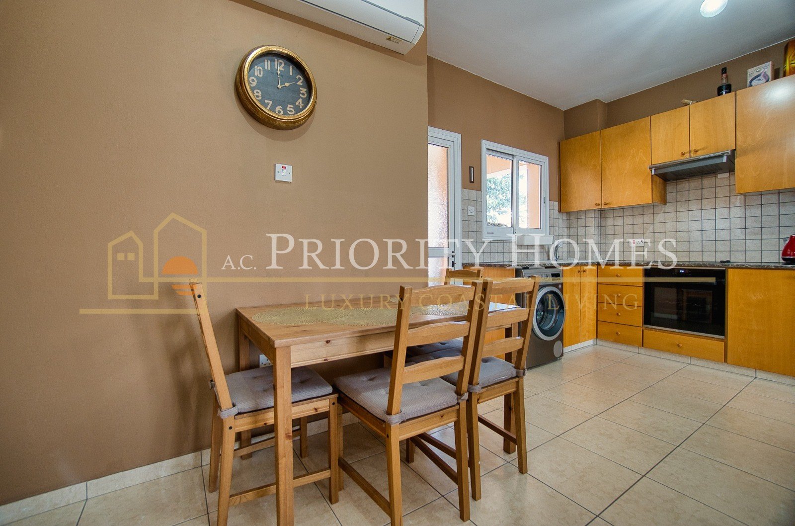 Two-Bedroom Penthouse Apartment in the Heart of Universal