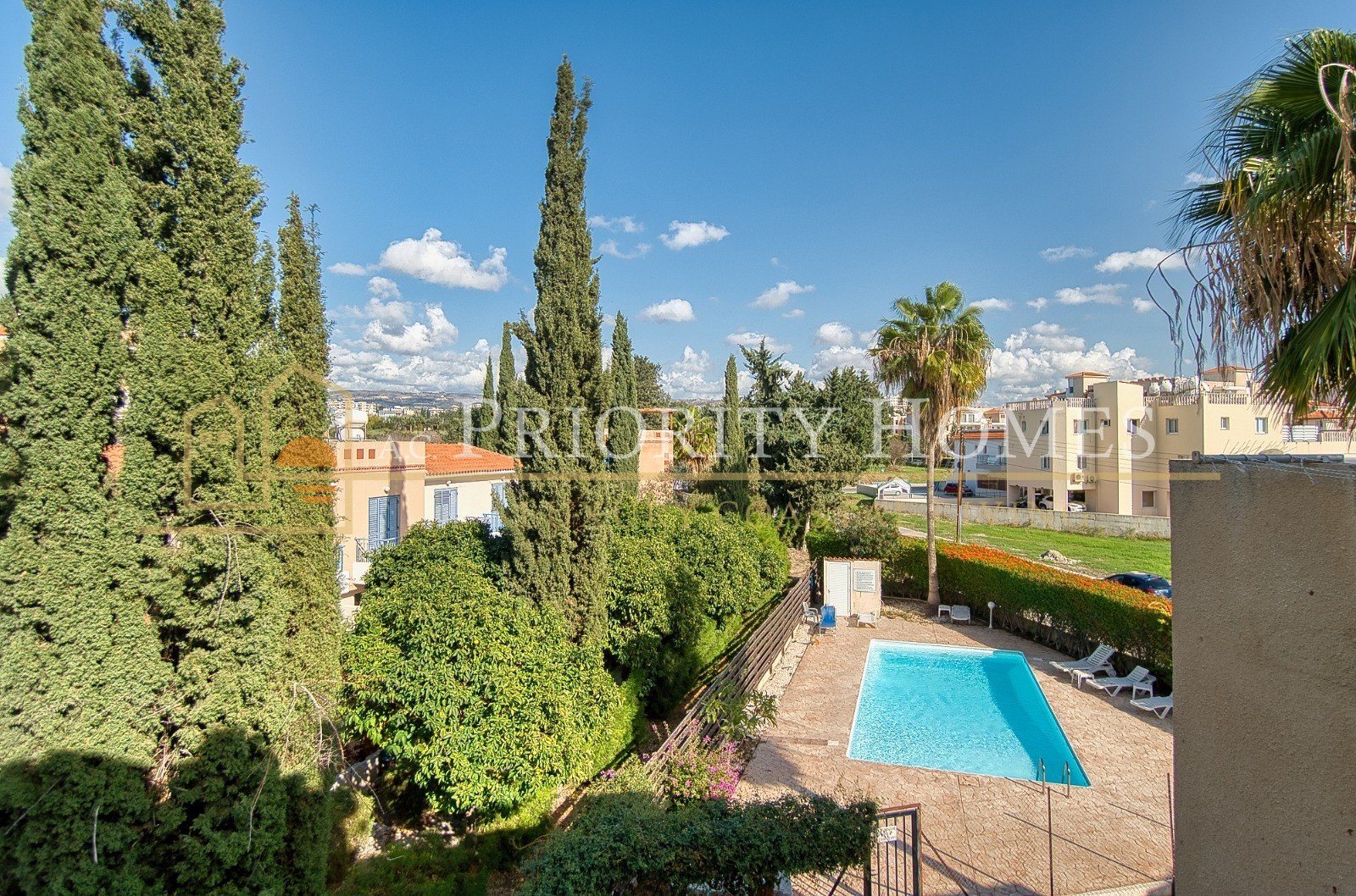 Two-Bedroom Penthouse Apartment in the Heart of Universal