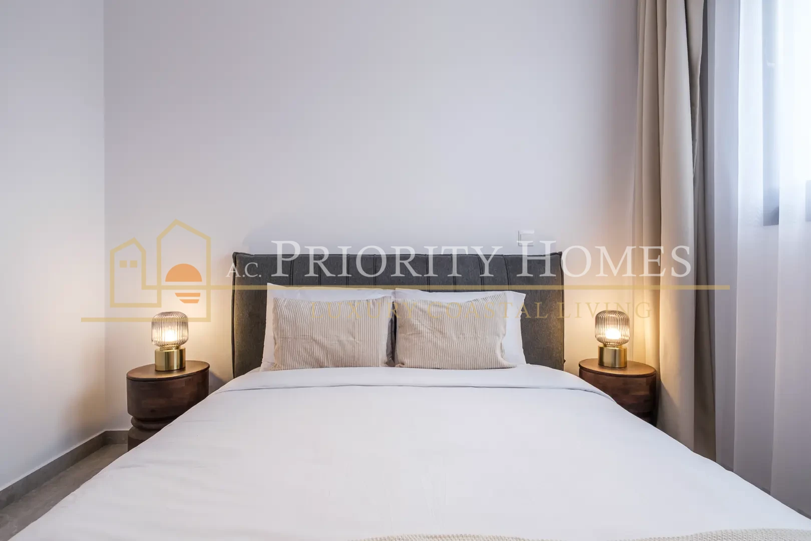 Fully Furnished Two-Bedroom Apartment for Rent in Universal