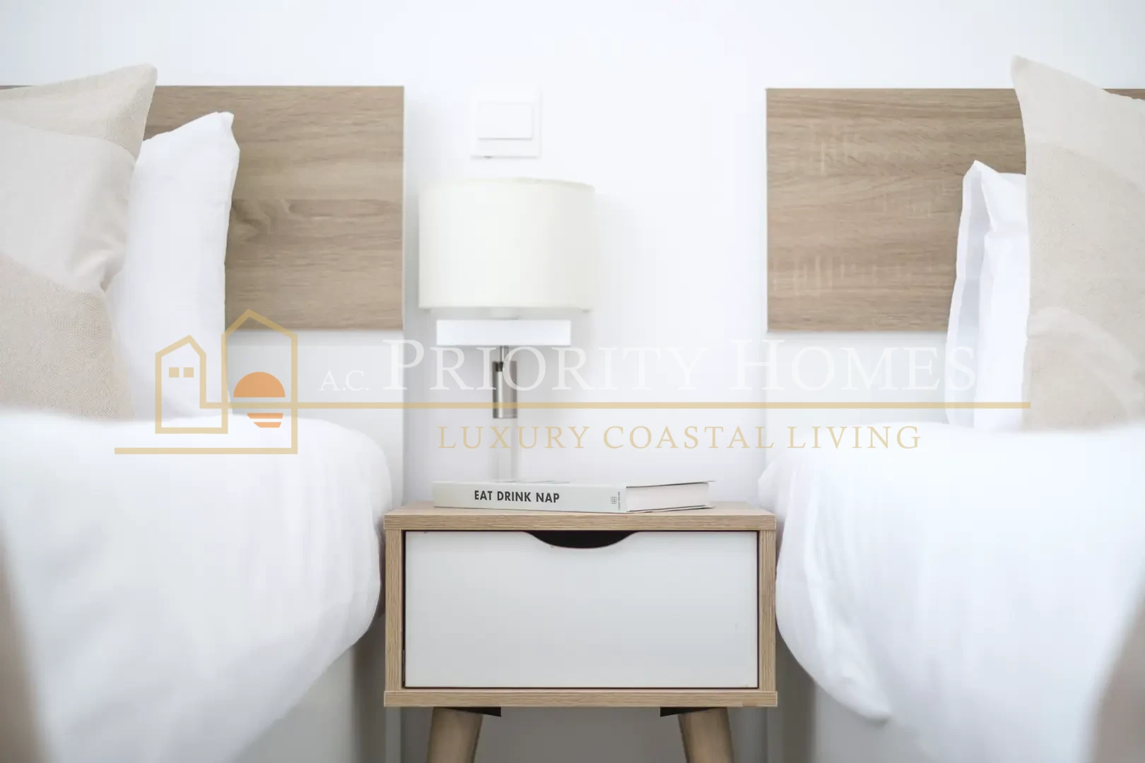 Modern Two Bedroom Apartment in Universal