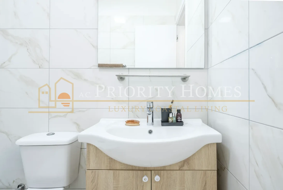 Modern Two Bedroom Apartment in Universal