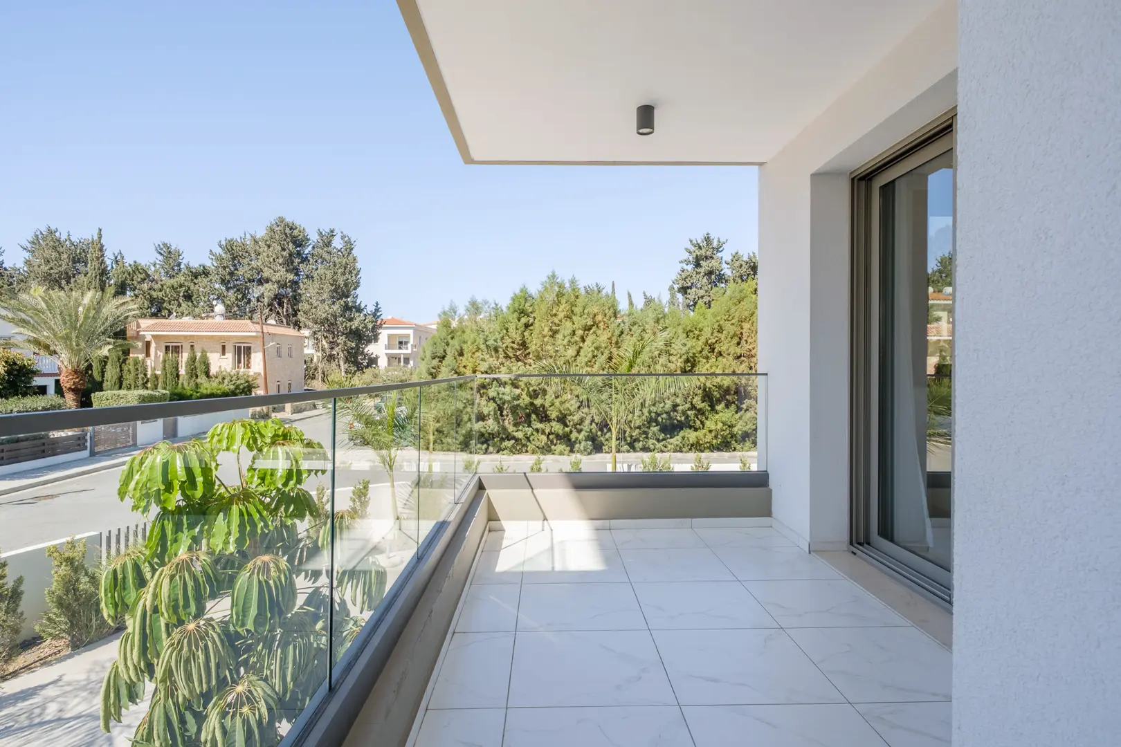 Modern Two Bedroom Apartment in Universal