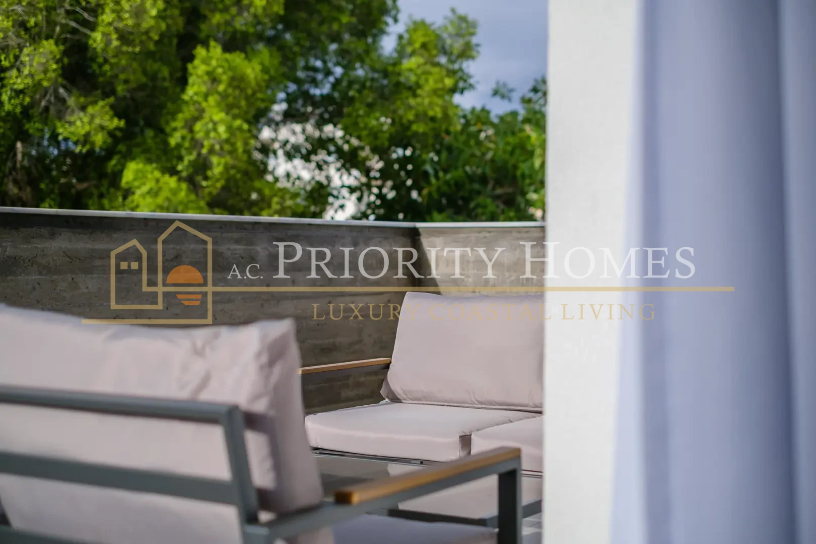 Fully Furnished Two-Bedroom Apartment for Rent in Universal