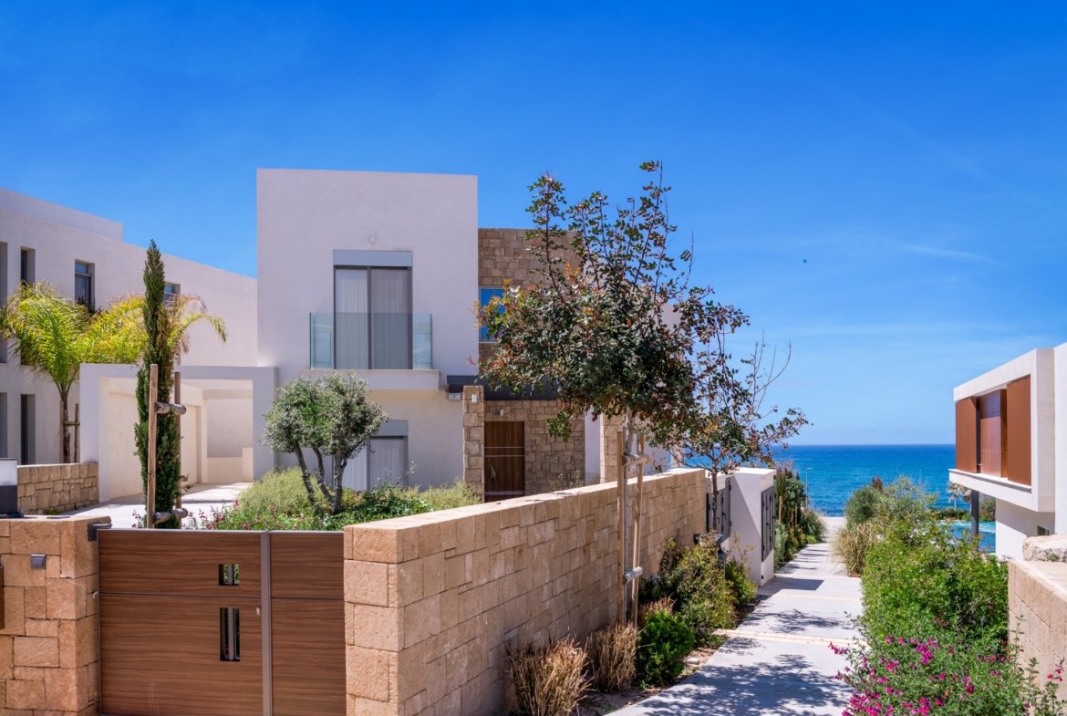 Luxury Four Bedroom Beach Villas in Chloraka, Paphos