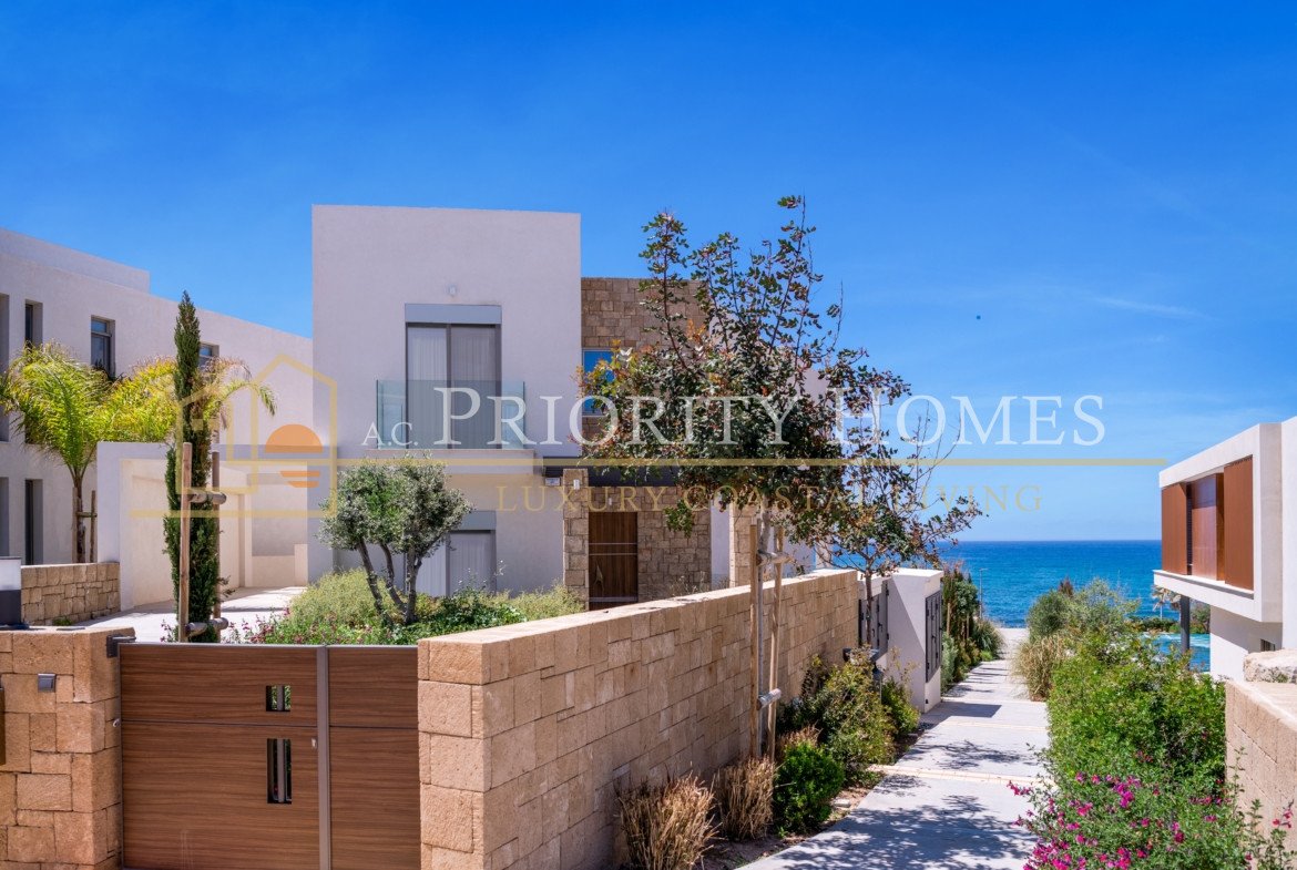 Luxury Six Bedroom Beach Villas in Chloraka, Paphos