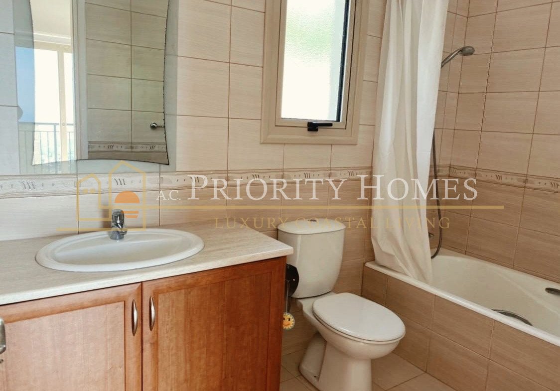 Four-Bedroom Villa in Tala with Private Pool & Sea Views