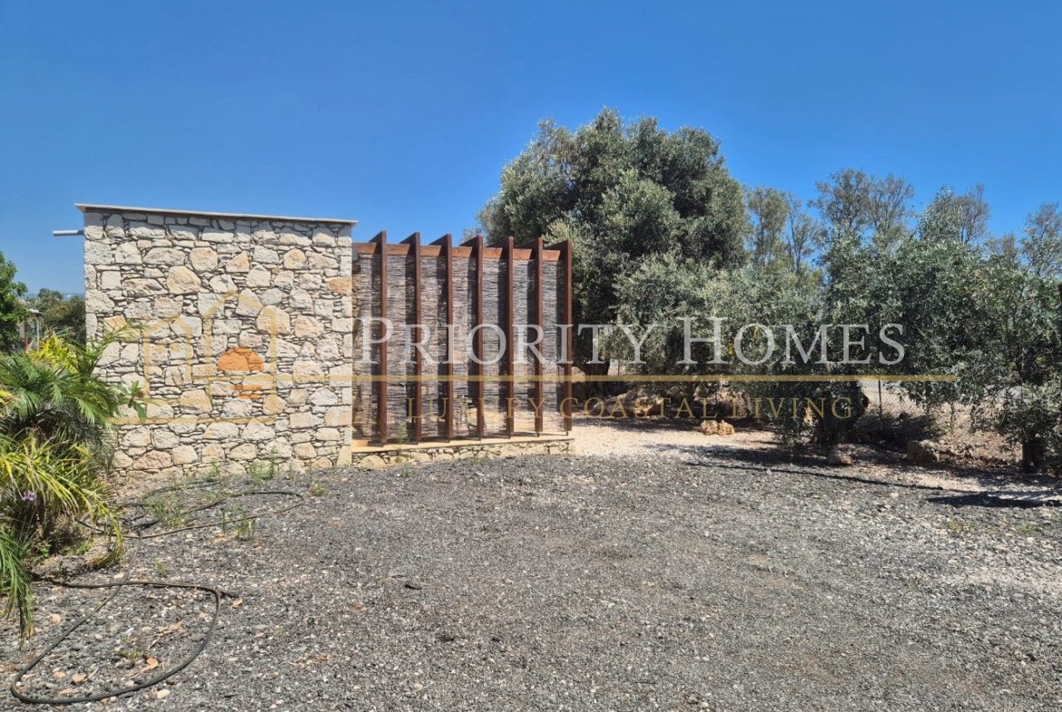 Charming Two-Bedroom Bungalow for Rent in Pegeia