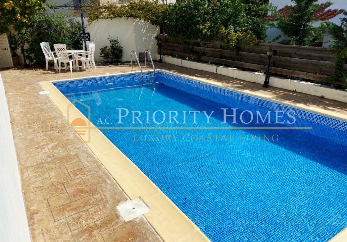 Four-Bedroom Villa in Tala with Private Pool & Sea Views