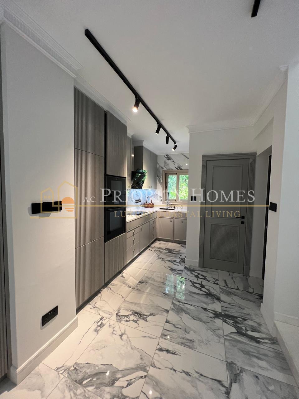 8d94d343-f2a0-4d1e-8879-ff91307e9898 Fully Renovated 2-Bedroom Townhouse in Royal Gardens, Potamos Germasogeia