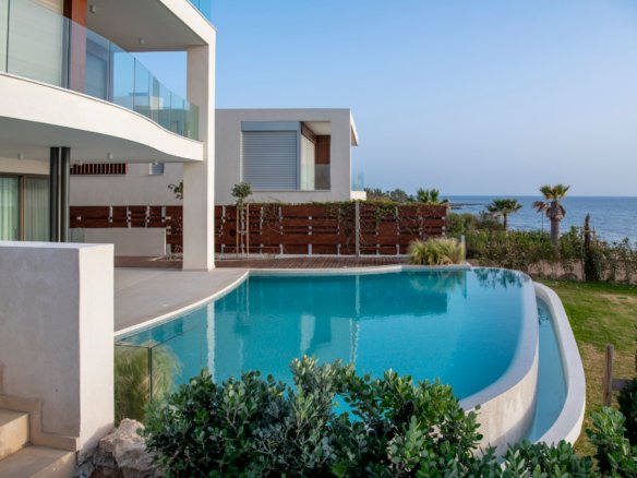 Luxury Four Bedroom Beach Villas in Chloraka, Paphos