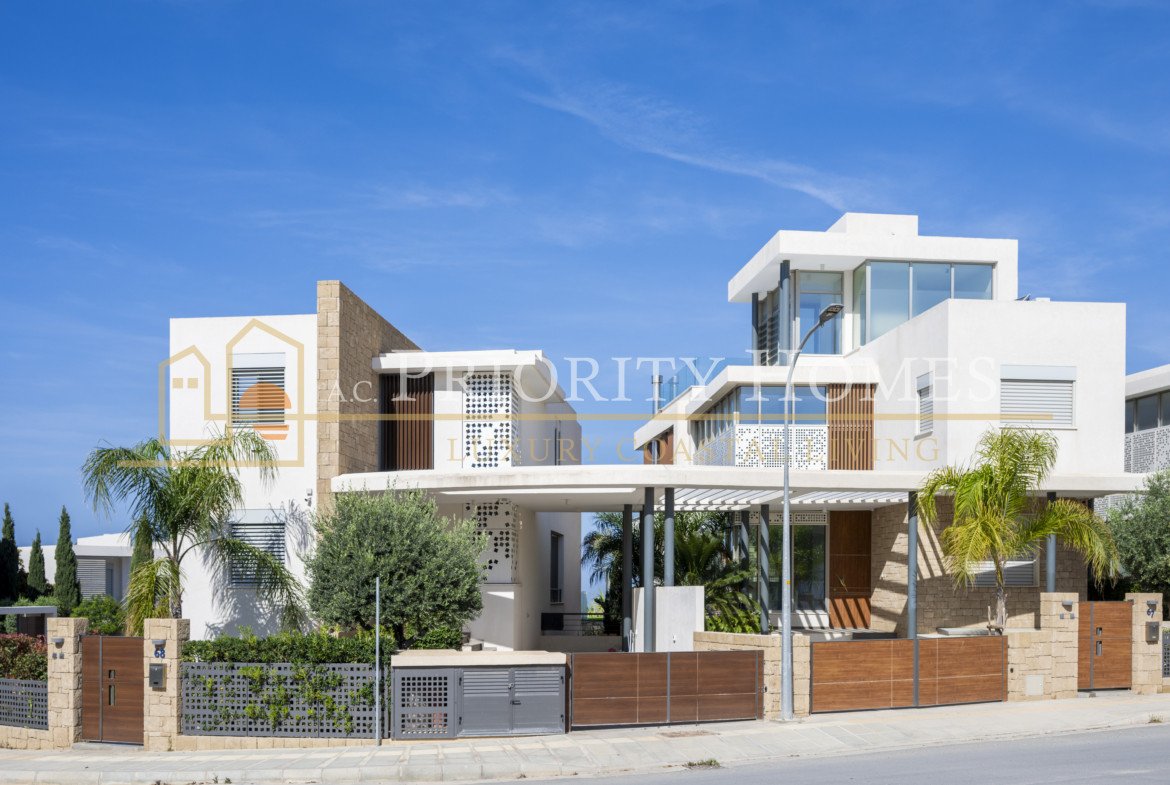 Luxury Six Bedroom Beach Villas in Chloraka, Paphos