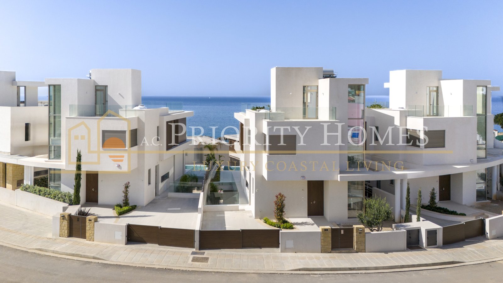Exclusive Five-Bedroom Villa with Sea Views in Kissonerga