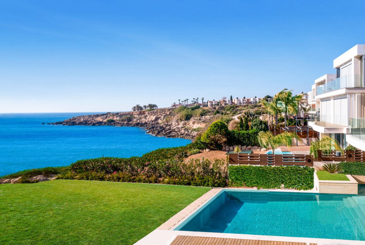 Luxury Four Bedroom Beach Villas in Chloraka, Paphos