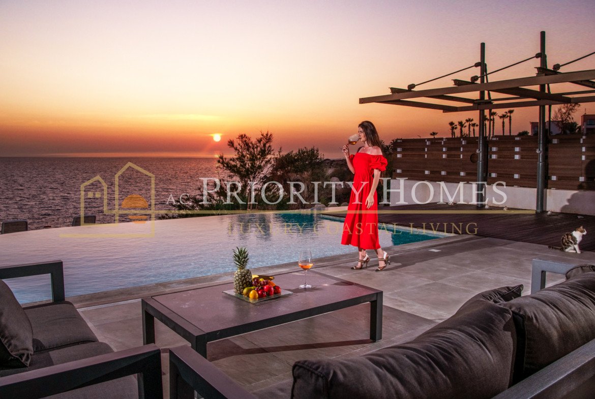 Luxury Six Bedroom Beach Villas in Chloraka, Paphos